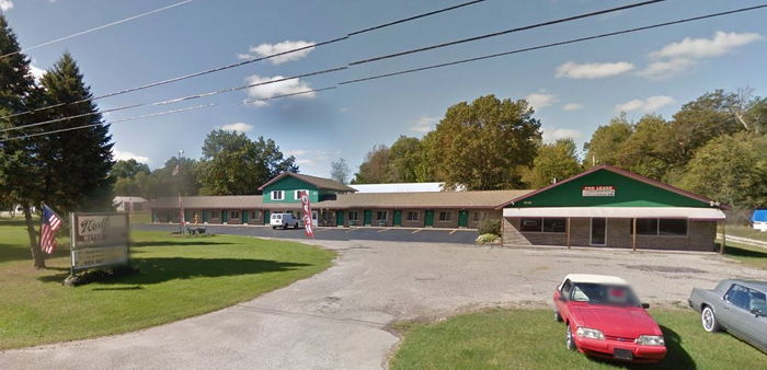 North Winds Lodge at Higgins Lake - Web Listing (newer photo)